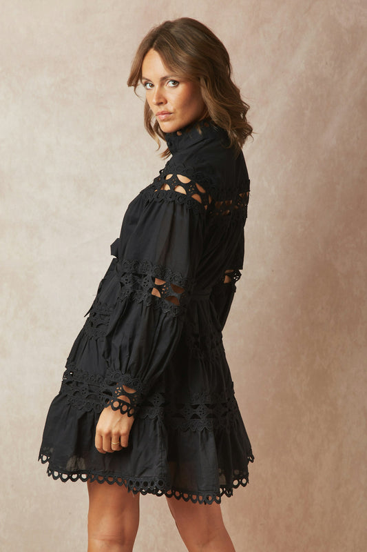 Robe en coton ajouré