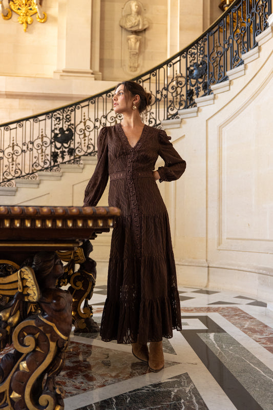 Robe longue en dentelle