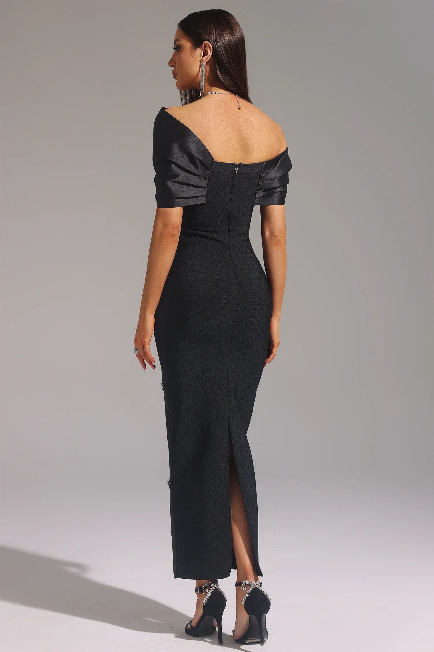 Robe maxi garnie de pierres