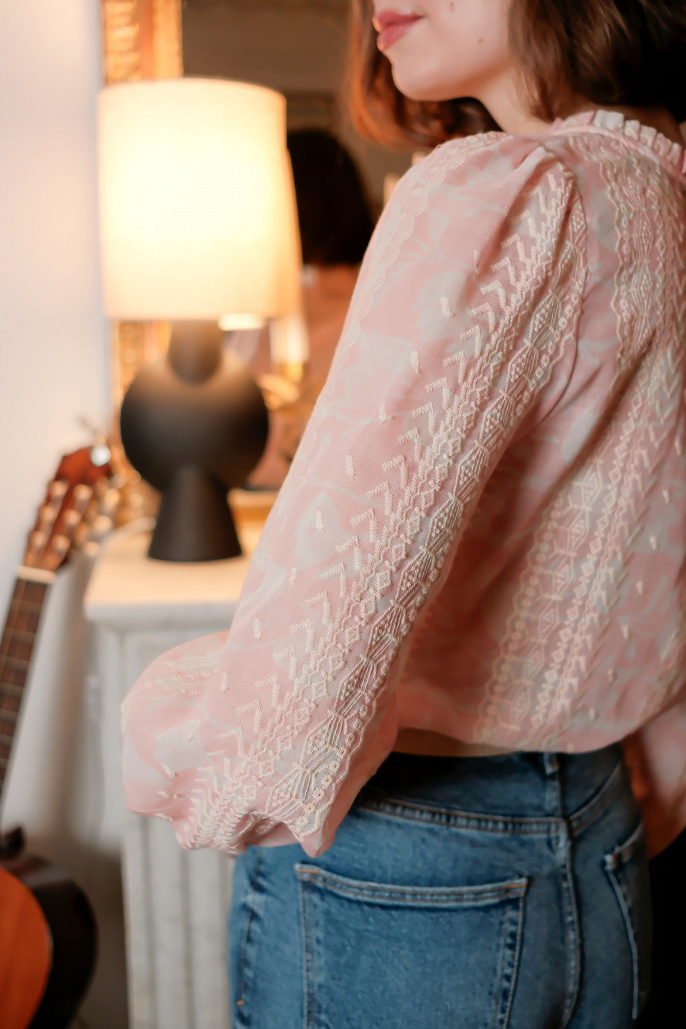 Blouse imprimé fleuri et détails broderie
