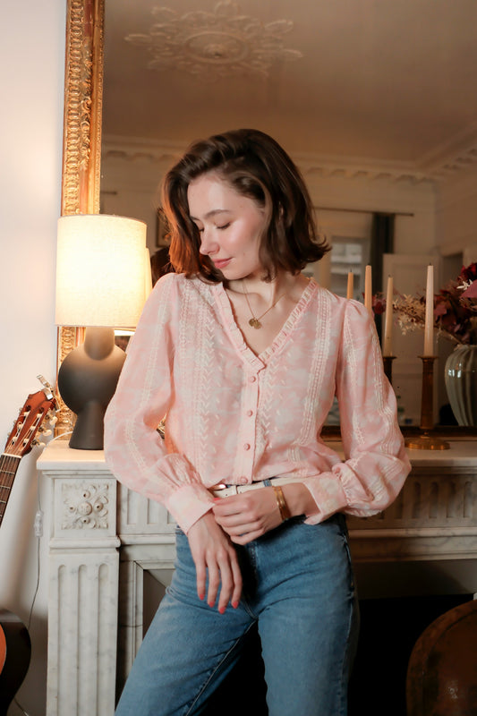 Blouse imprimé fleuri et détails broderie