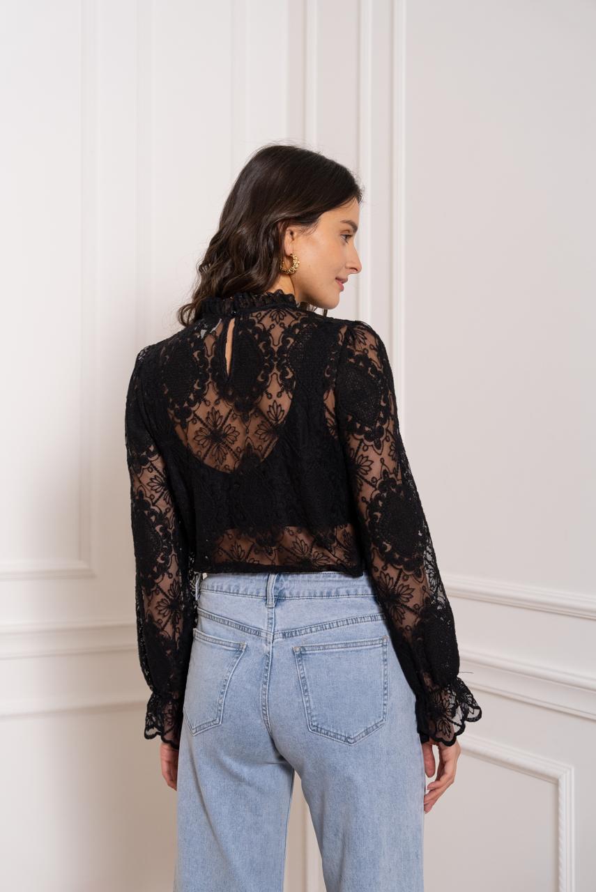 Blouse en dentelle