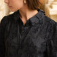 Chemise col froufrou en dentelle effet velours