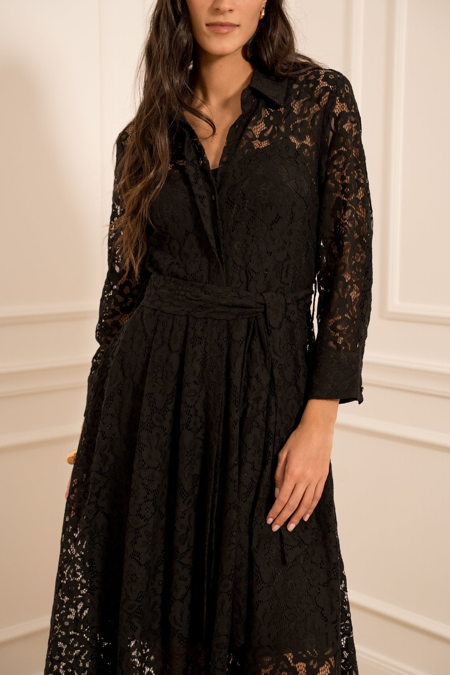 Robe longue en dentelle