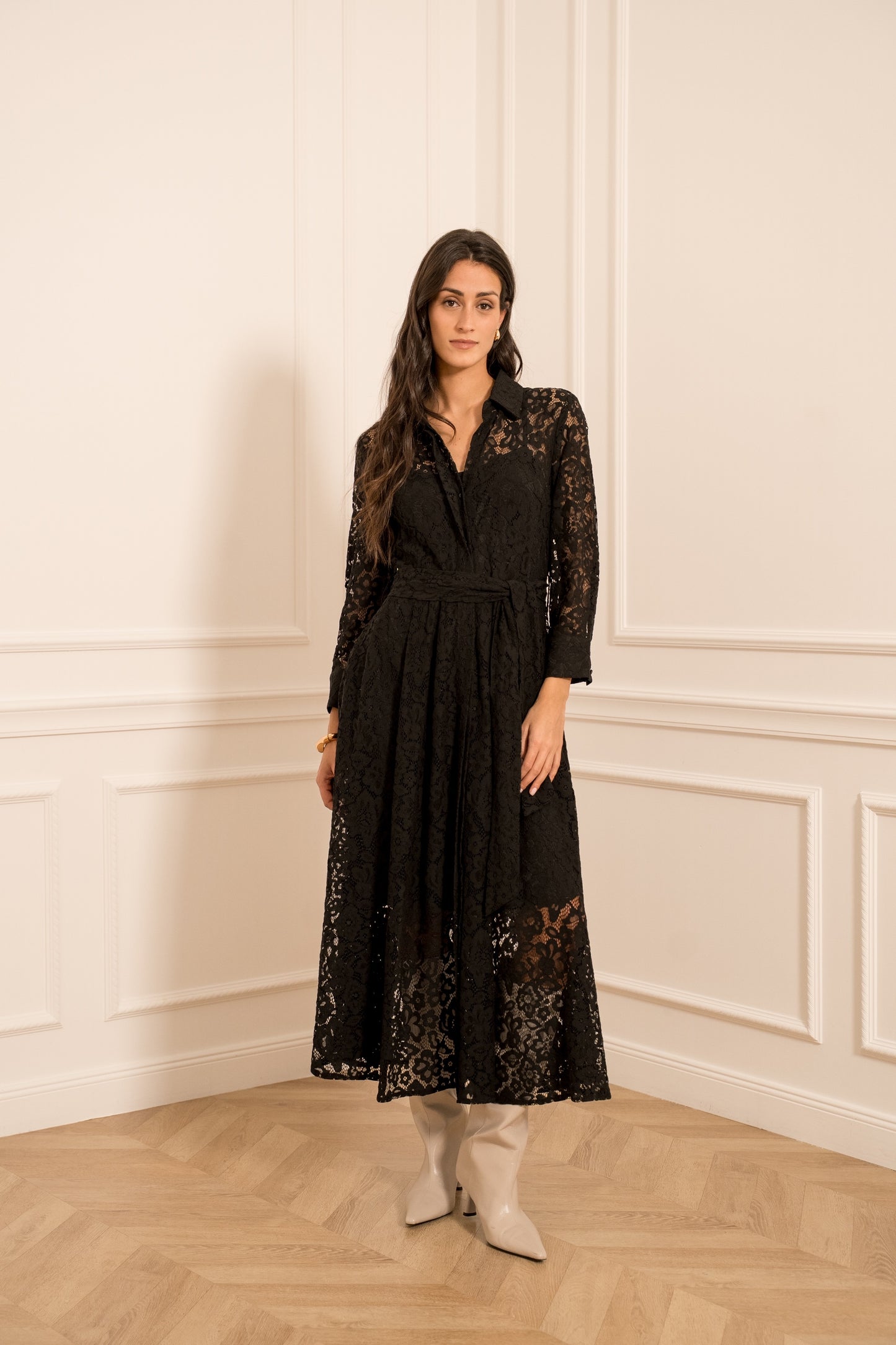 Robe longue en dentelle