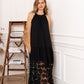 Robe noire chic et aérienne finition dentelle