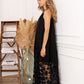Robe noire chic et aérienne finition dentelle